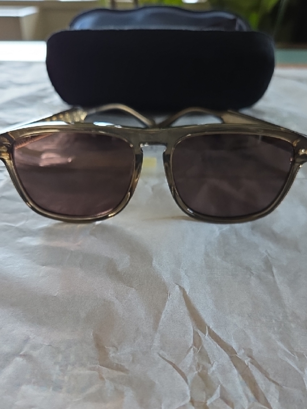 Gucci Brown Transparent Frame Sunglasses - Picture 3 of 16